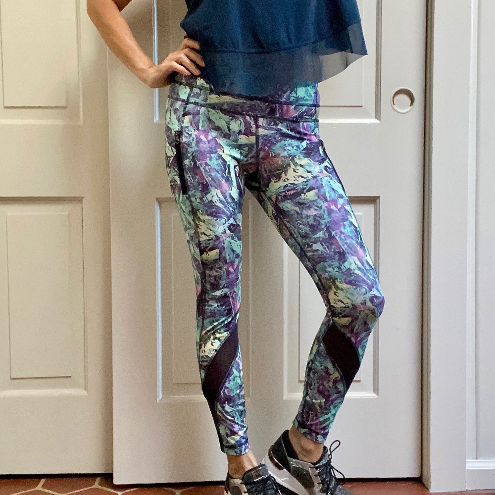 NWOT  LULULEMON LEGGINGS Sz 6 - Picture 2 of 6